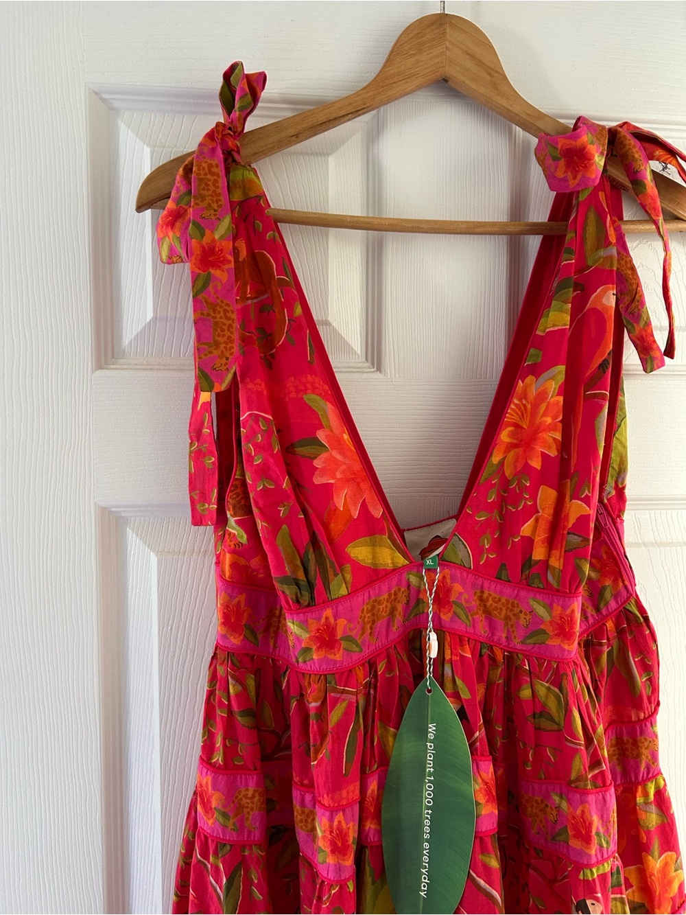 Farm Rio Solar Forest Floral V‑Neck Tiered Maxi Dress Bright Pink NWT XL - Picture 4 of 7